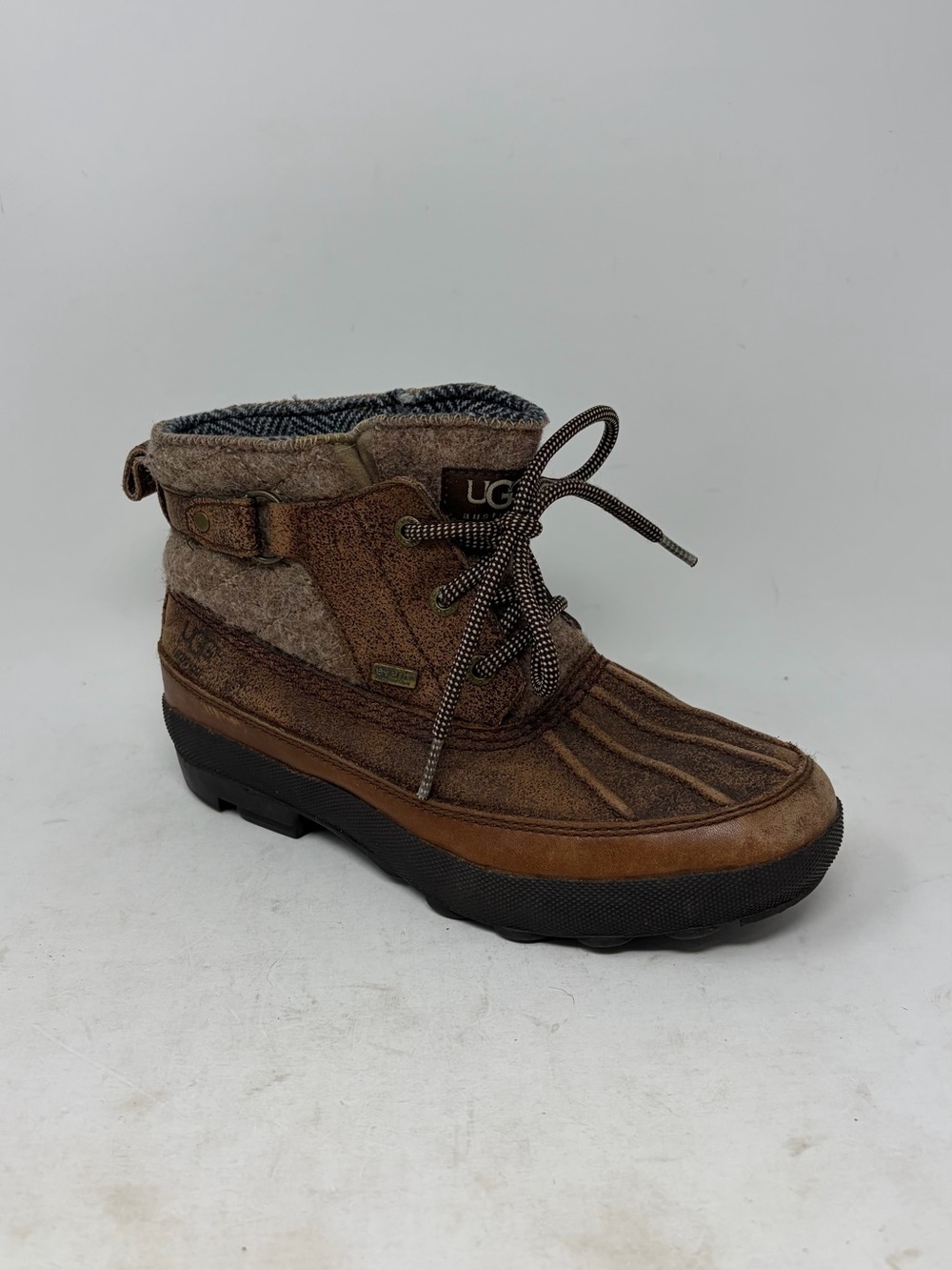 UGG Lina Duck Boot Size US 6